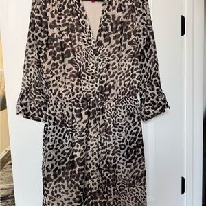 Vince Camuto size 6 Leopard Print Dress